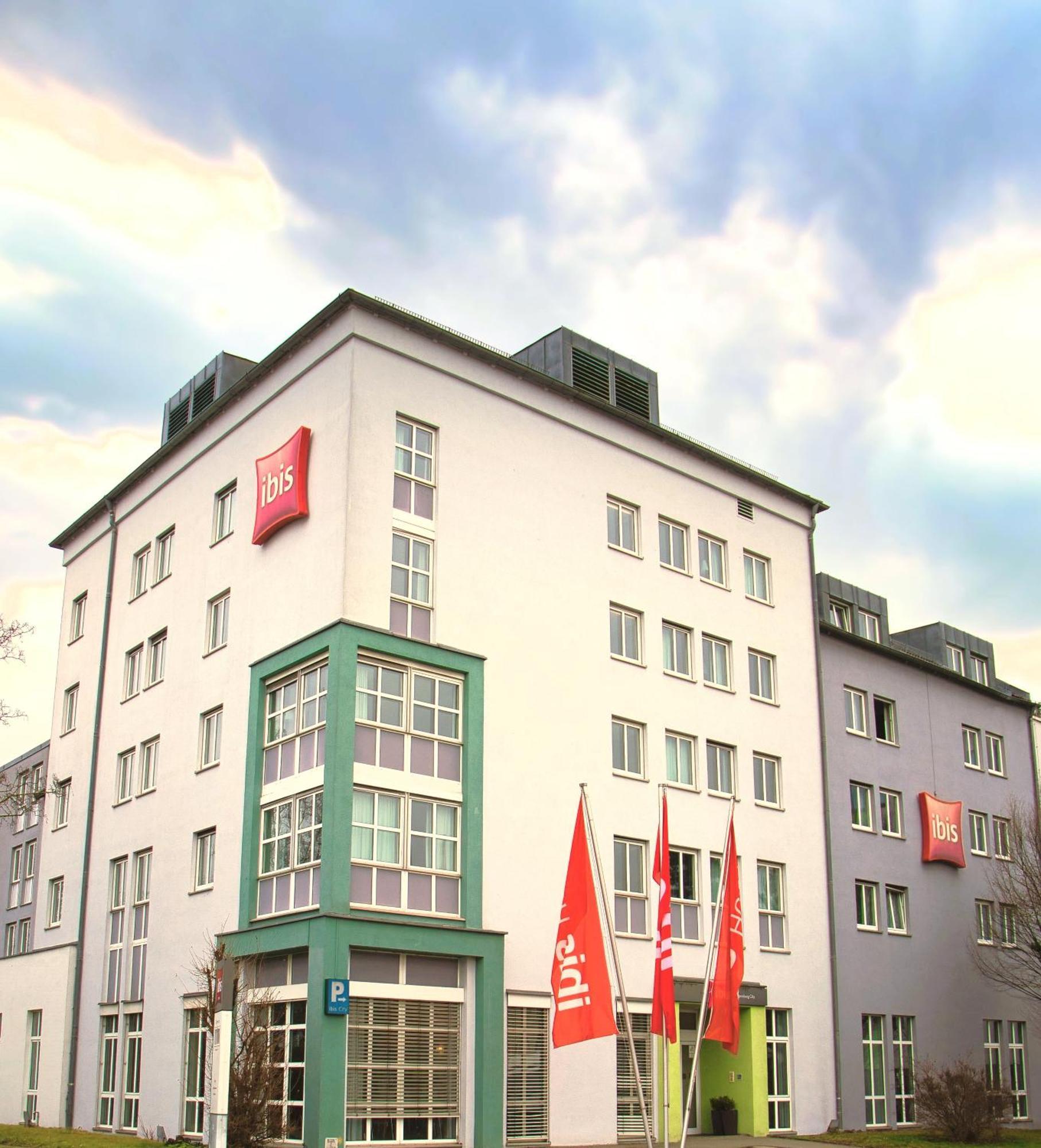 Ibis Hotel Regensburg City Exteriör bild